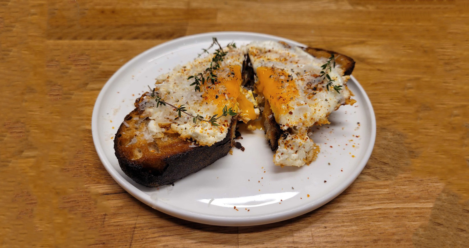 Recette : oeuf frit à la feta